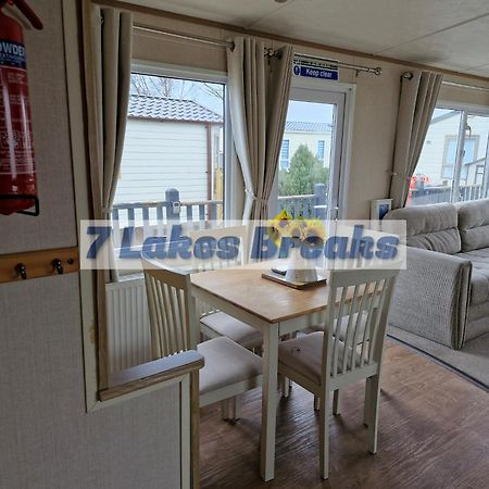 7 Lakes Breaks At 7 Lakes Country Park Crowle  Экстерьер фото