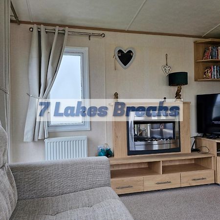7 Lakes Breaks At 7 Lakes Country Park Crowle  Экстерьер фото