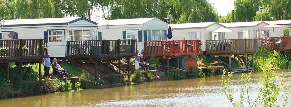 7 Lakes Breaks At 7 Lakes Country Park Crowle  Экстерьер фото