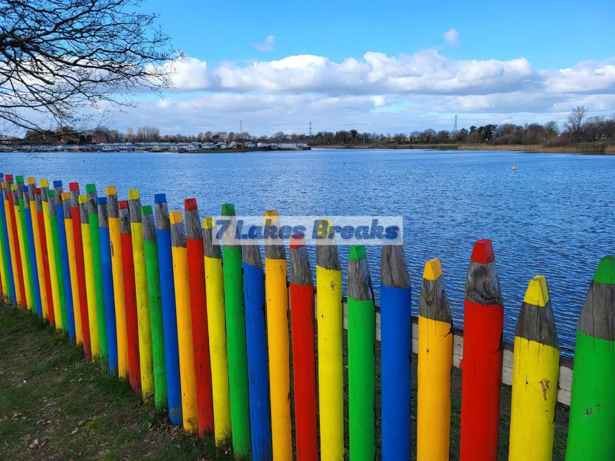 7 Lakes Breaks At 7 Lakes Country Park Crowle  Экстерьер фото
