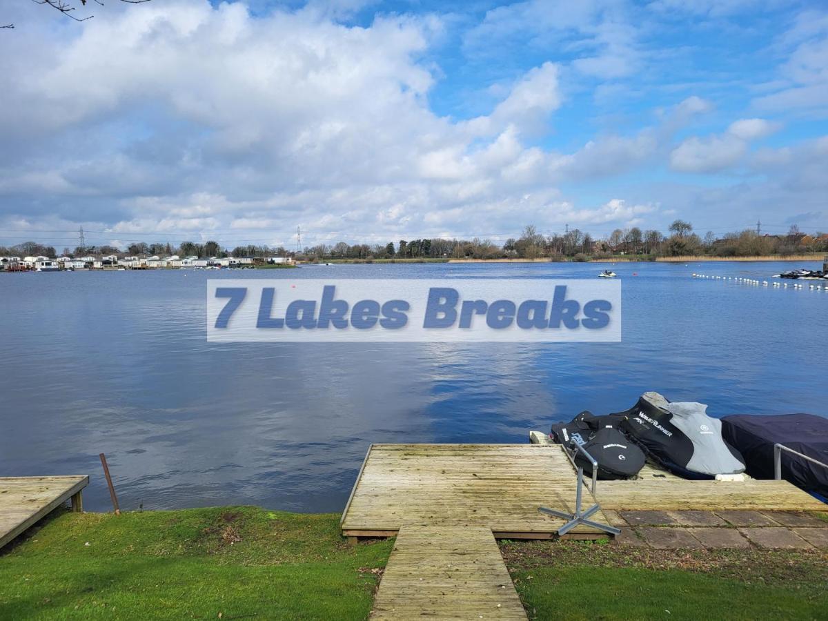 7 Lakes Breaks At 7 Lakes Country Park Crowle  Экстерьер фото